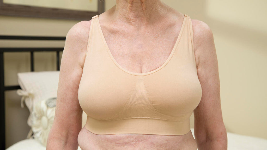 A Set de 3 sujetadores sin costuras que modelan la figura.